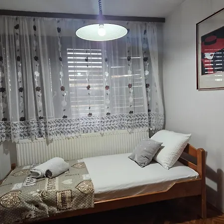 Apartmani, Sobe Ziza *