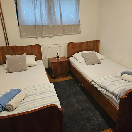 Lägenhet Apartmani, Sobe Ziza Bezdan