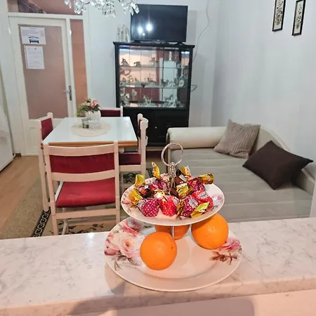 Apartmani, Sobe Ziza Апартаменты *