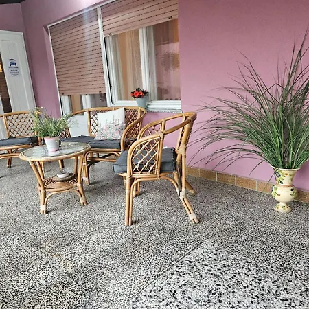 Apartmani, Sobe Ziza
